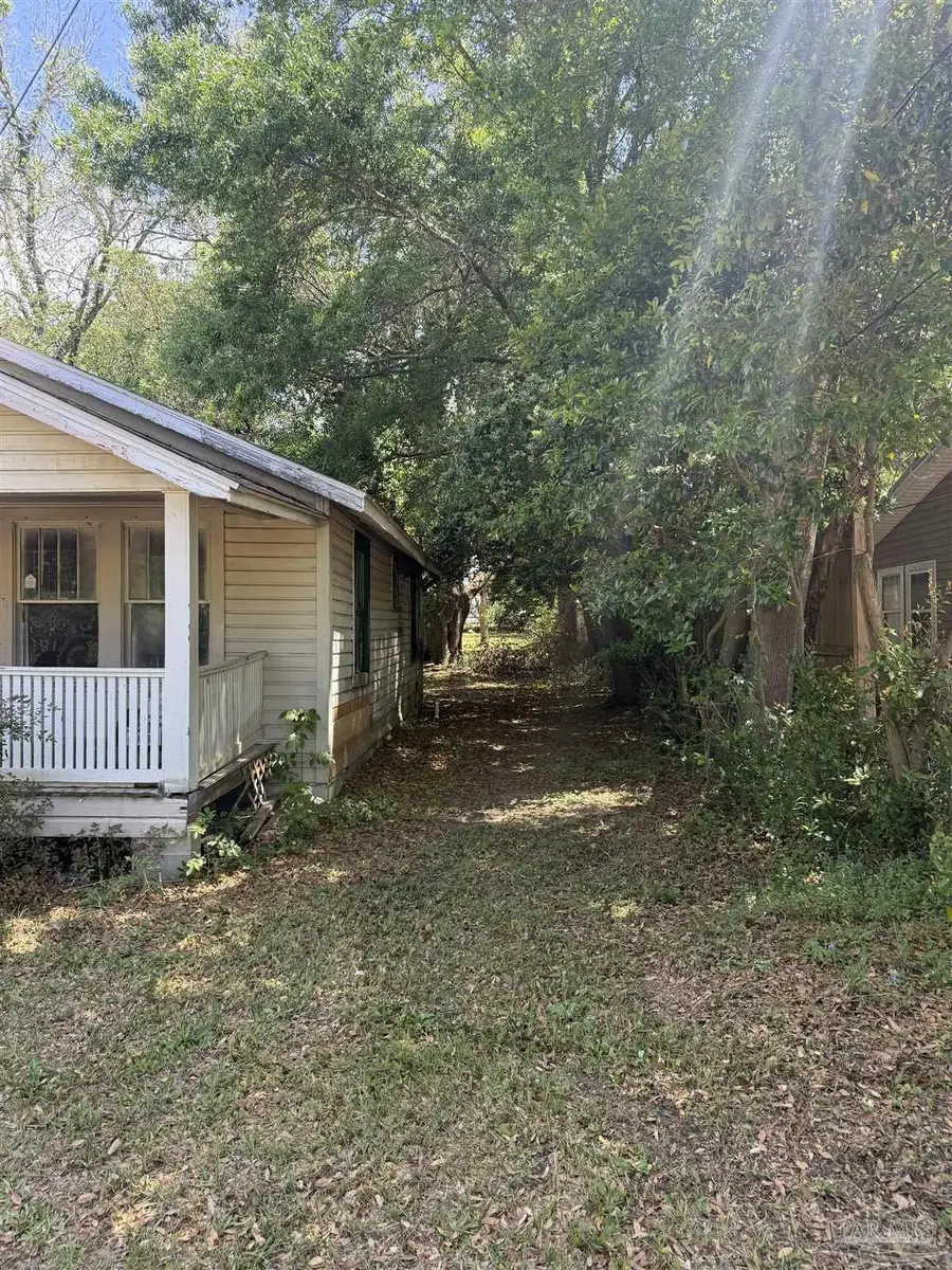 910 N 57th Ave, Pensacola, FL 32506 - #2