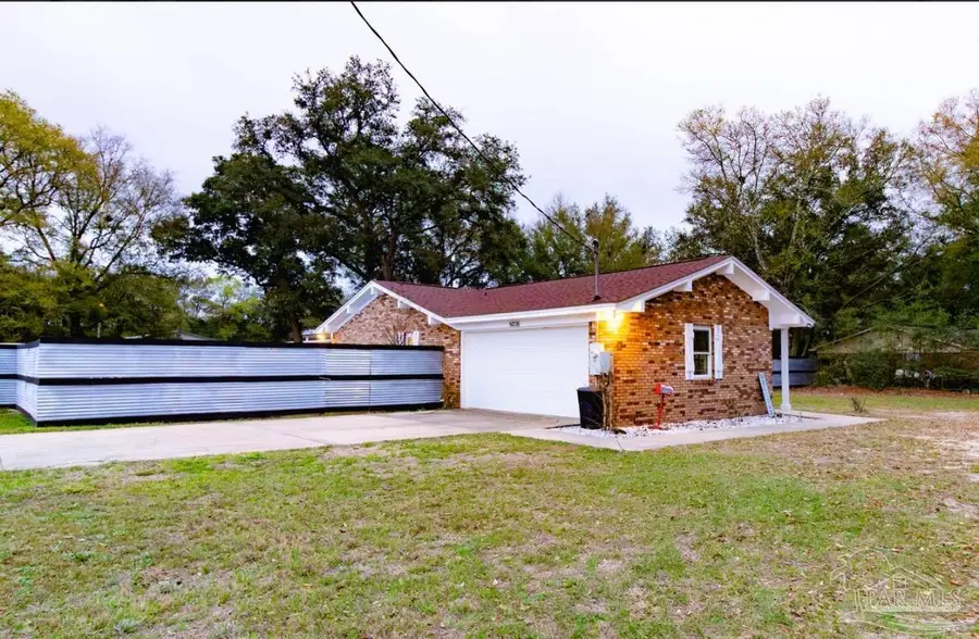 6036 Oakwood Dr, Milton, FL 32570 - #3