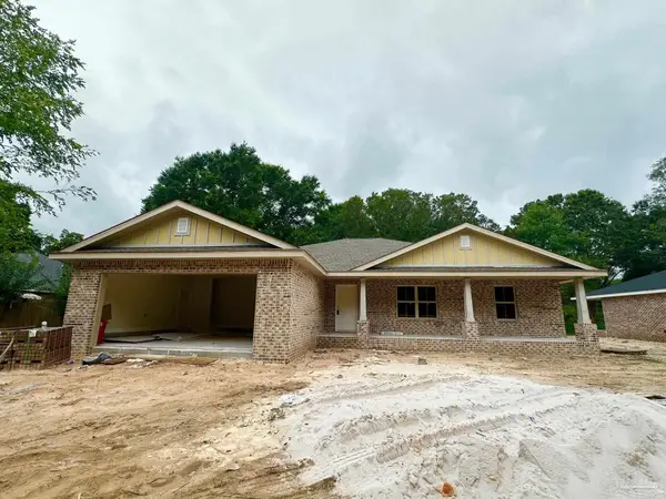 5721 Lofty Pines Dr, Milton, FL 32570