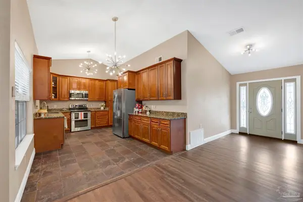 8182 Crystal Wells Pl, Pensacola, FL 32533