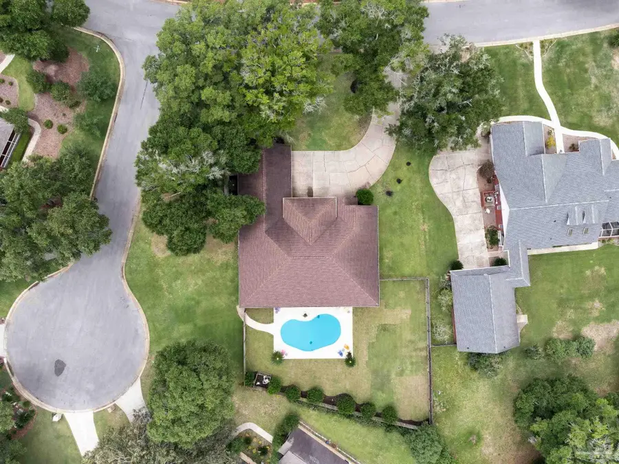 9244 Bell Ridge Dr, Pensacola, FL 32526 - #2