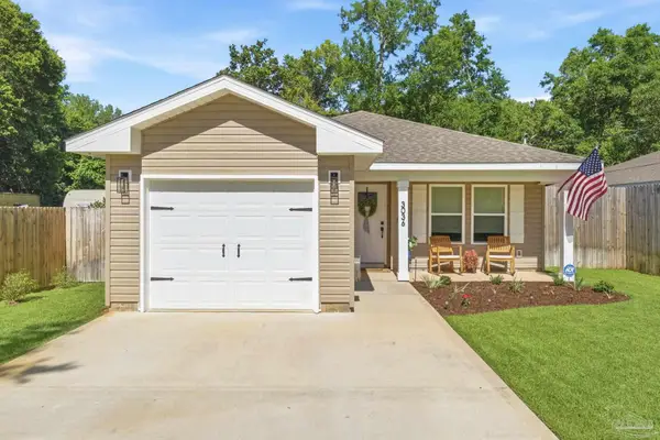 3036 N 13th Ave, Milton, FL 32583