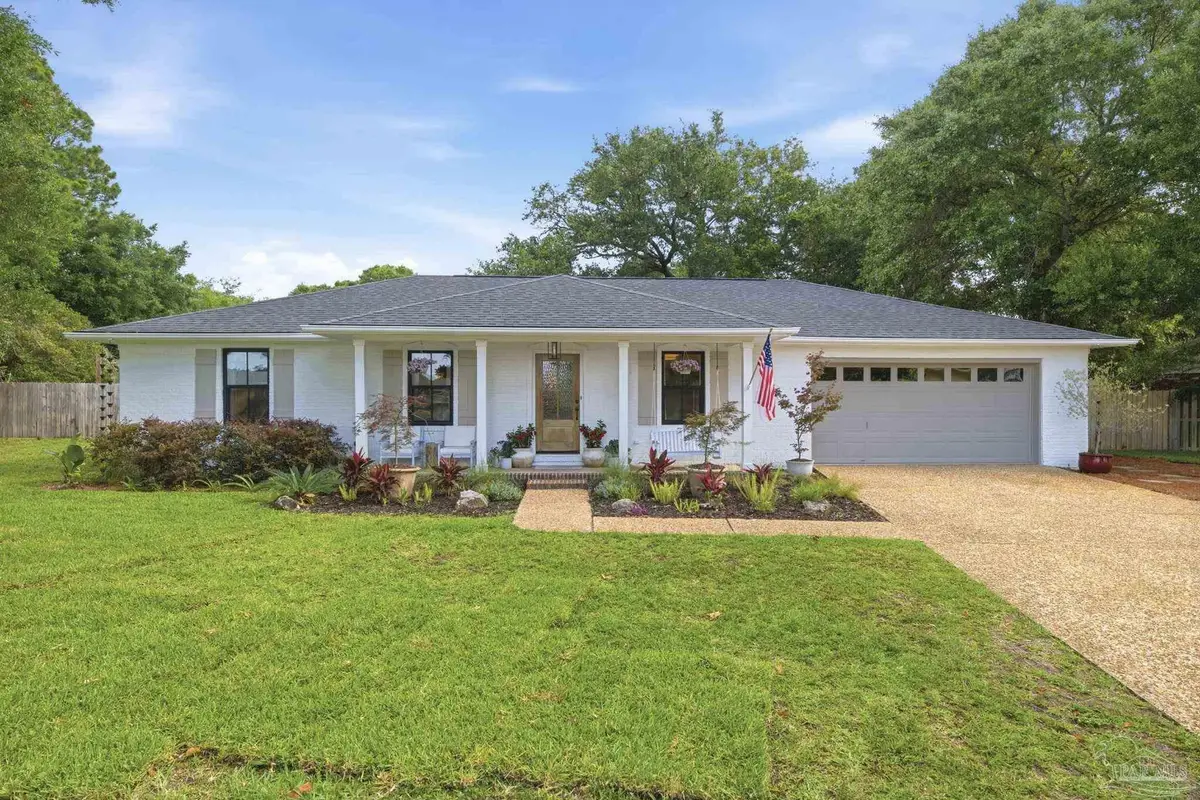 308 Smith Cir, Gulf Breeze, FL 32561 - #1