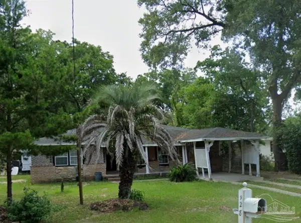 928 Barcia Dr, Pensacola, FL 32503