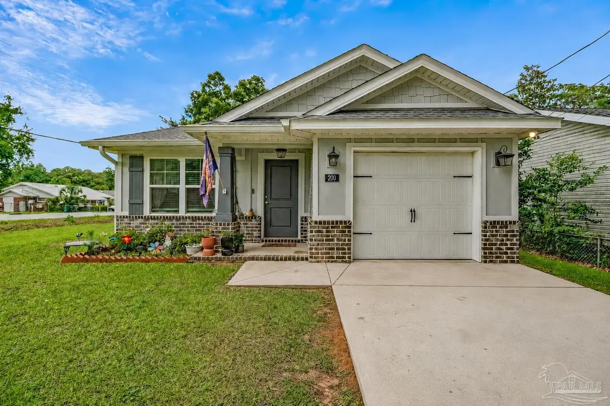 200 S 2nd St, Pensacola, FL 32507 - #1