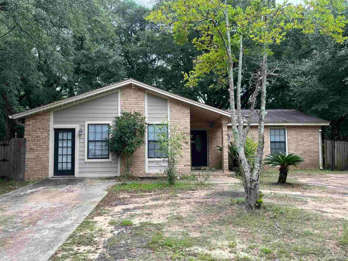 5898 Independence Dr, Milton, FL 32570 - #1