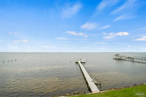5539 Soundside Dr #C, Gulf Breeze, FL 32563
