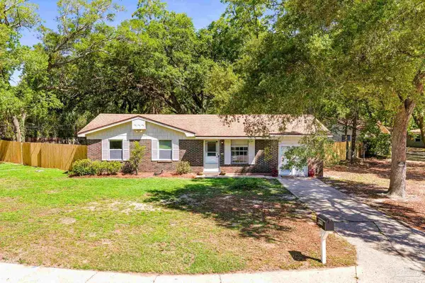 4940 La Ceiba Dr, Pensacola, FL 32526