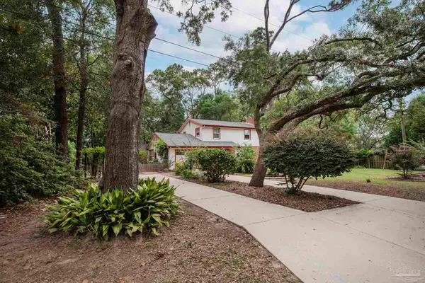 2020 E Bobe St, Pensacola, FL 32503