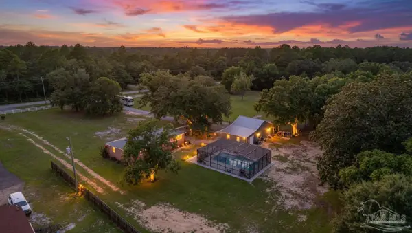1850 Garcon Point Rd, Milton, FL 32583