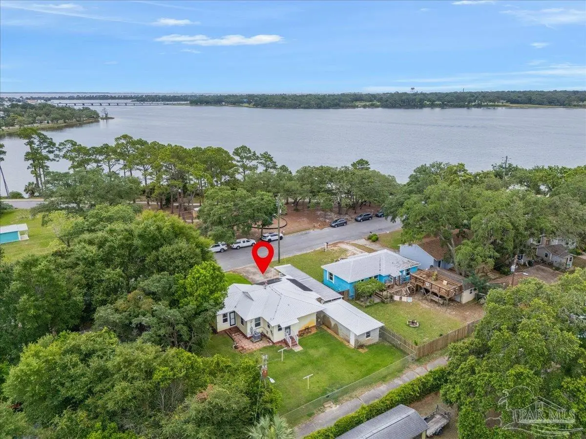 422 Gibbs Rd, Pensacola, FL 32507 - #1