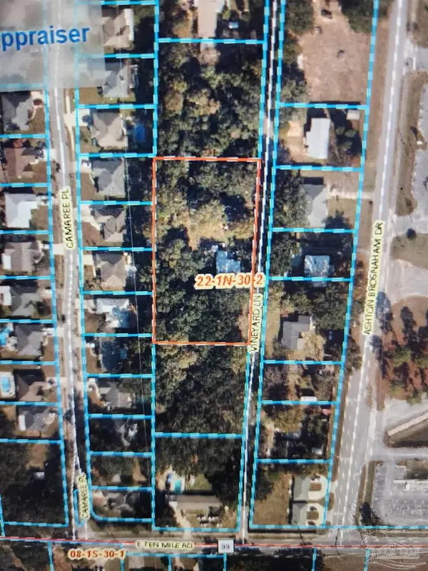 10431 Vineyard Ln, Pensacola, FL 32534