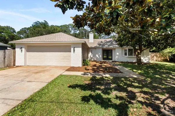 2830 Via Roma Ct, Gulf Breeze, FL 32563