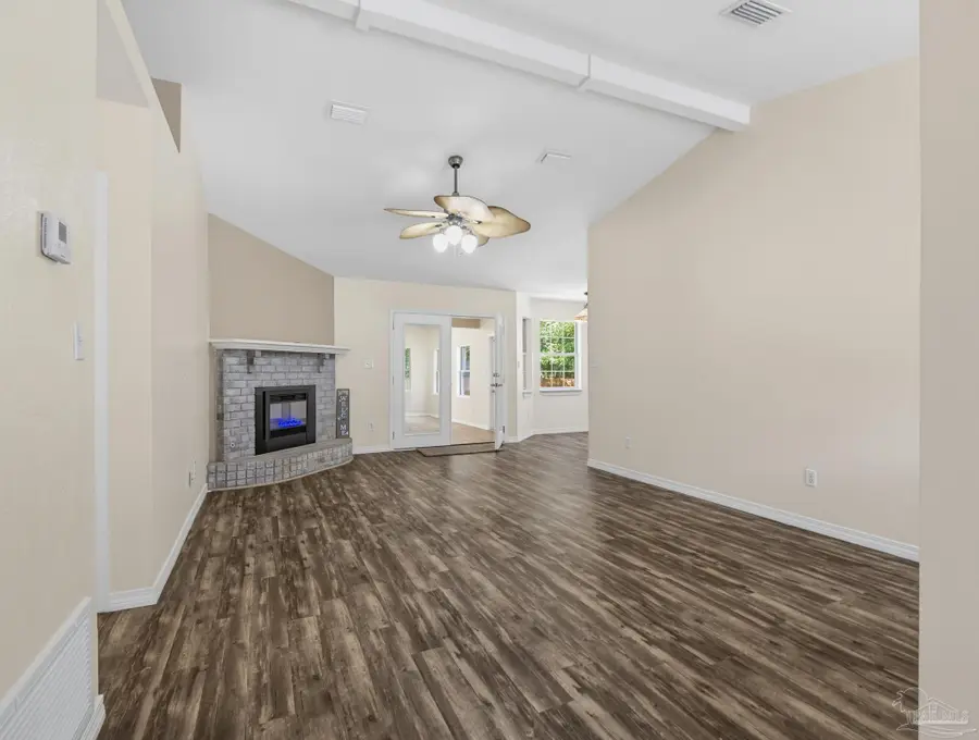 6668 Delhi Dr, Milton, FL 32583 - #2