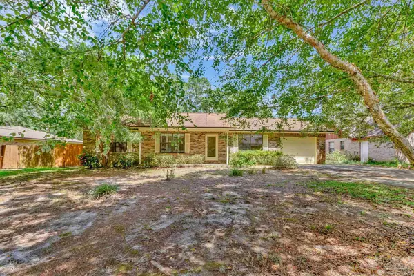 1324 Bayshore Ter, Gulf Breeze, FL 32563