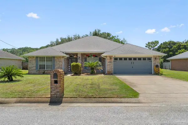 2035 Alfred Blvd, Navarre, FL 32566