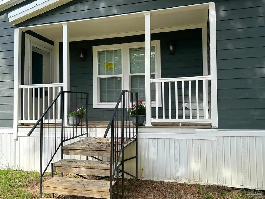 630 Spencer Ave, Pensacola, FL 32514 - #2