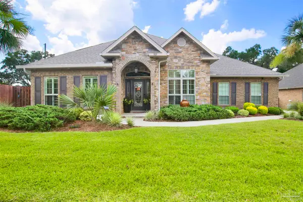 989 Legacy Oaks Dr, Pensacola, FL 32514