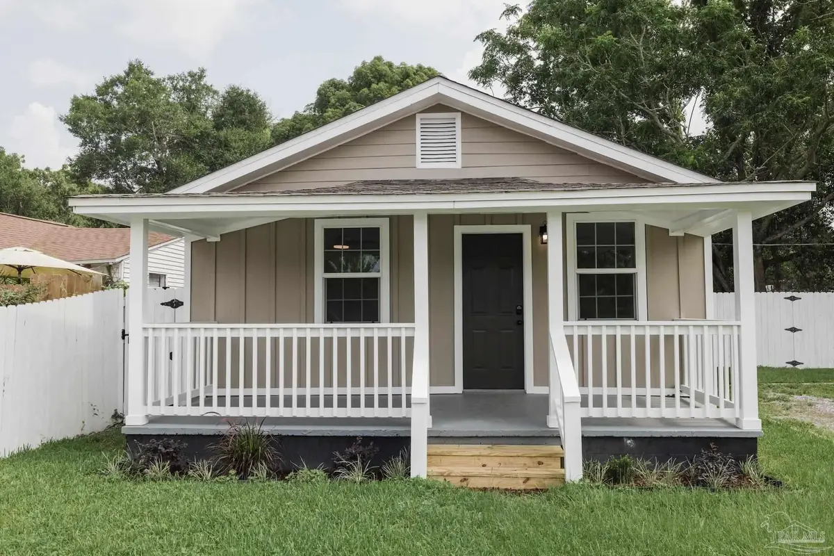 2002 W Gonzalez St, Pensacola, FL 32501 - #1