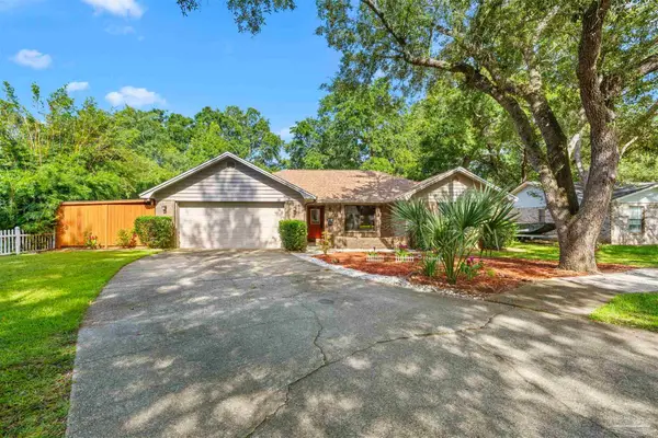 550 Hummingbird Dr, Pensacola, FL 32514