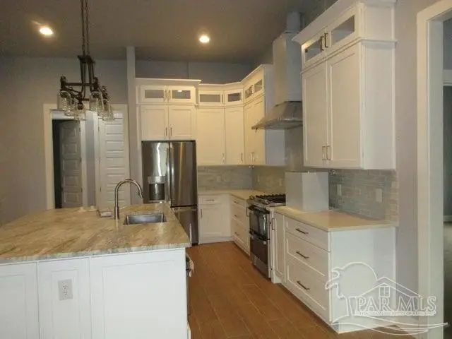 1972 Fontainebleau Ct, Navarre, FL 32566 - #3