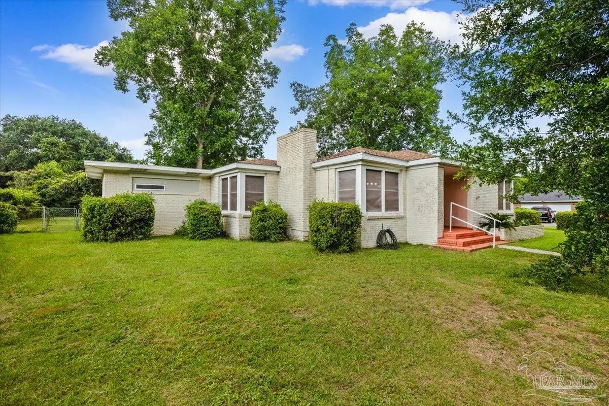 968 E Burgess Rd, Pensacola, FL 32504 - #1