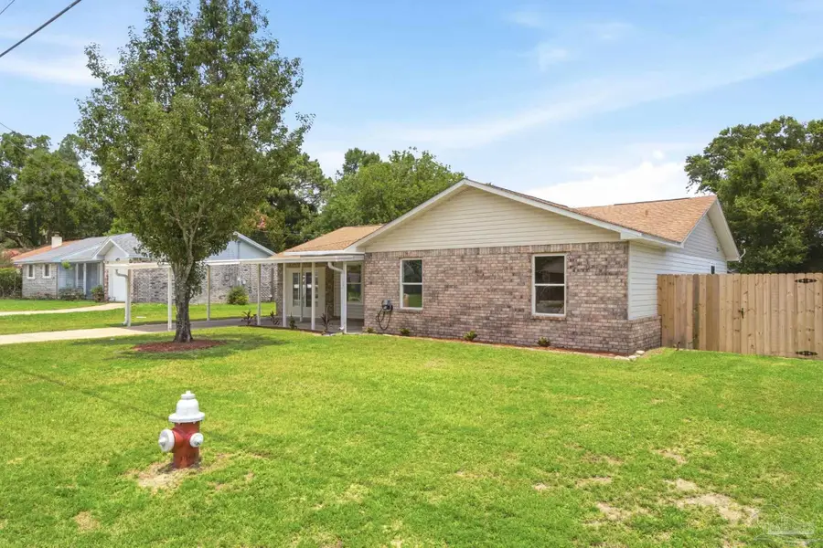 6466 Greenwell St, Pensacola, FL 32526 - #2