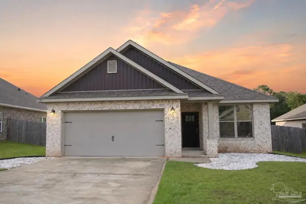 424 Pemberton Ln, Cantonment, FL 32533