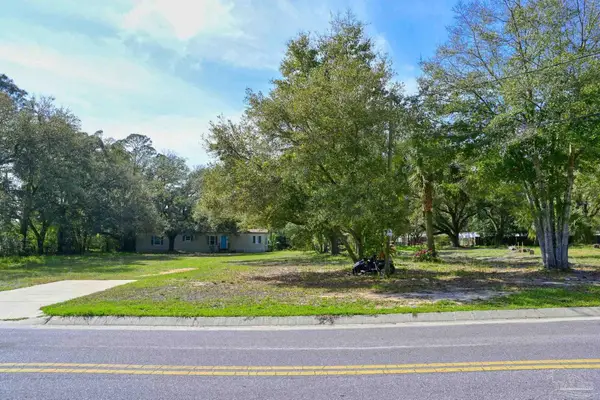 715 Decatur Ave, Pensacola, FL 32507