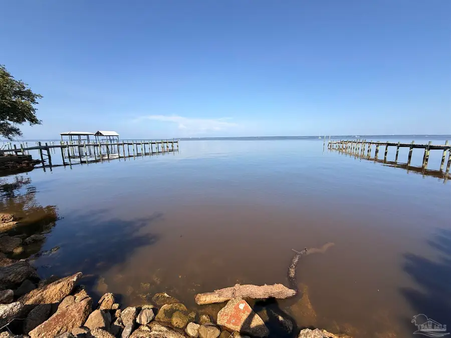 879 Dolphin Rd, Milton, FL 32583 - #3