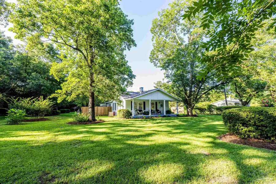1148 W 9 1/2 Mile Rd, Pensacola, FL 32534 - #2