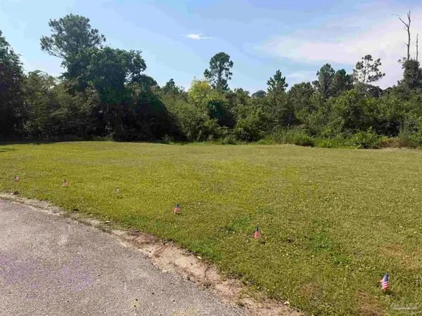 001 Soundview Trl, Gulf Breeze, FL 32561