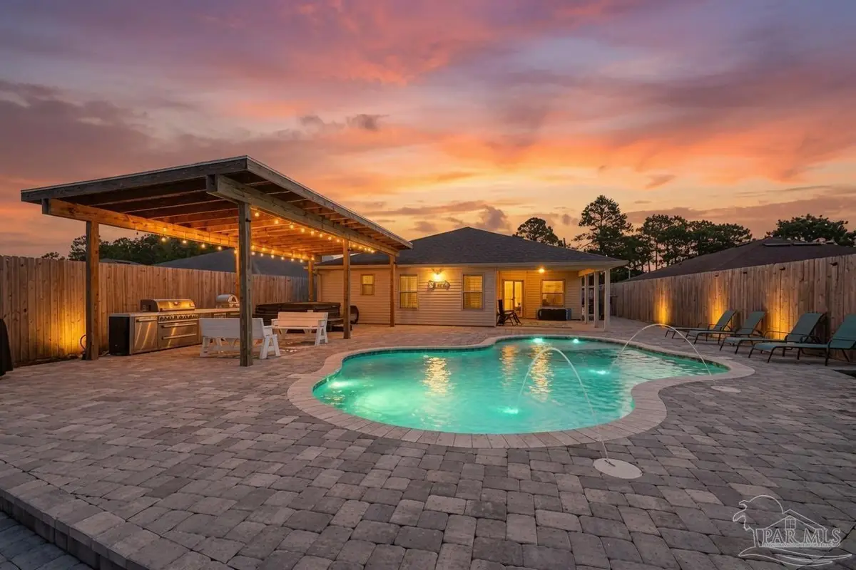 8193 Sierra St, Navarre, FL 32566 - #1