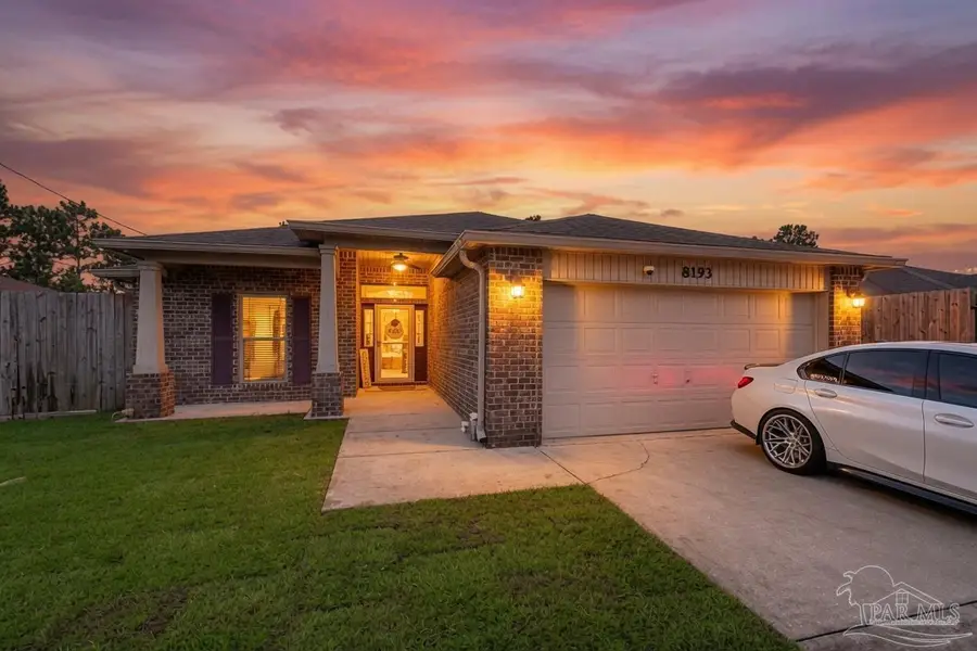 8193 Sierra St, Navarre, FL 32566 - #2