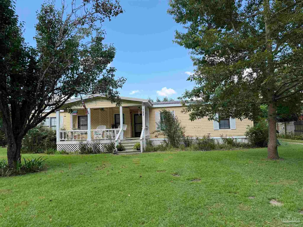 723 Pineville Rd, Atmore, AL 36502 - #1