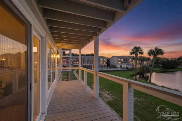 200 Pensacola Beach Blvd, Gulf Breeze, FL 32561