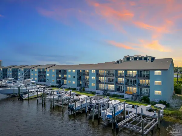 14100 River Rd #211, Pensacola, FL 32507