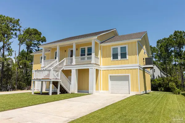 5309 N Shore Dr, Pensacola, FL 32507