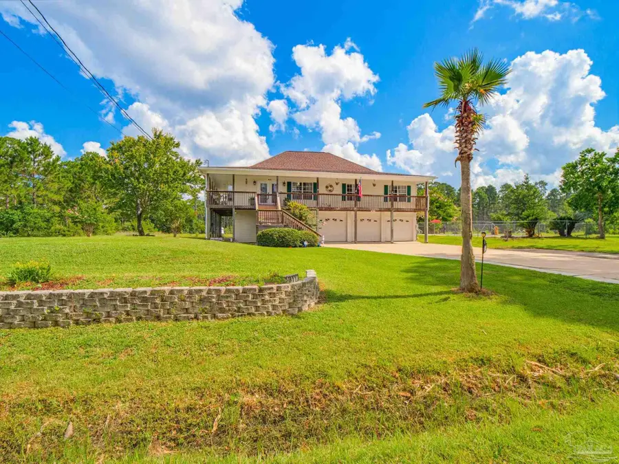 8110 Virginia Ln, Milton, FL 32583 - #3