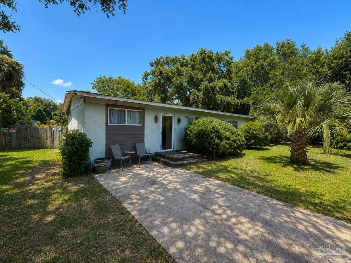 108 Tonawanda Dr, Pensacola, FL 32506 - #1