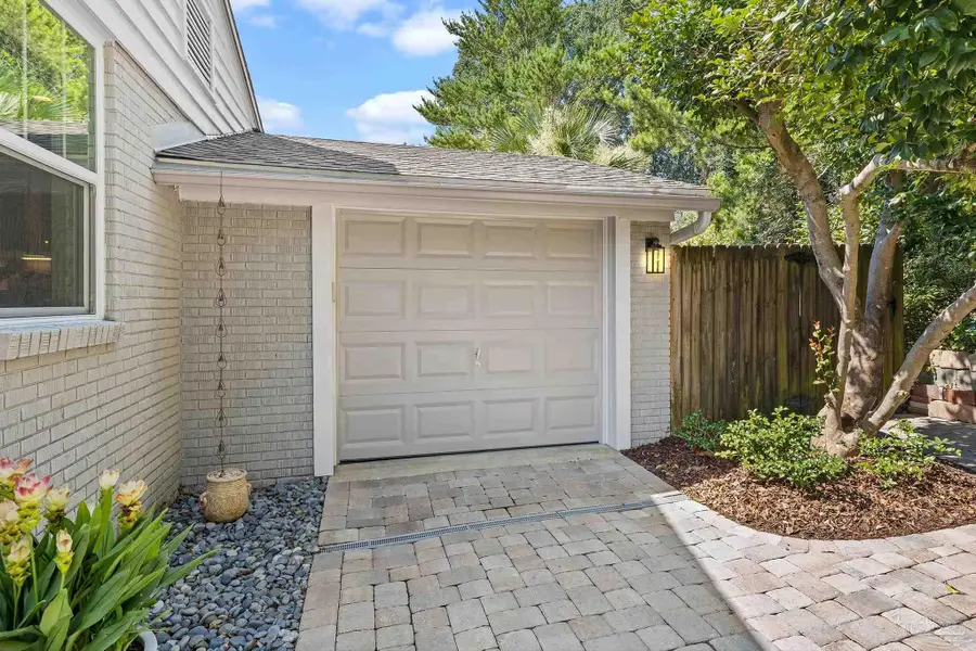 1809 E Lloyd St, Pensacola, FL 32503 - #3