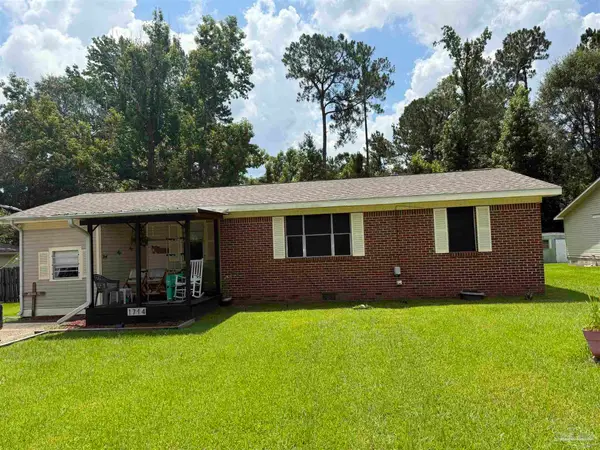 1714 Pine St, Flomaton, AL 36441