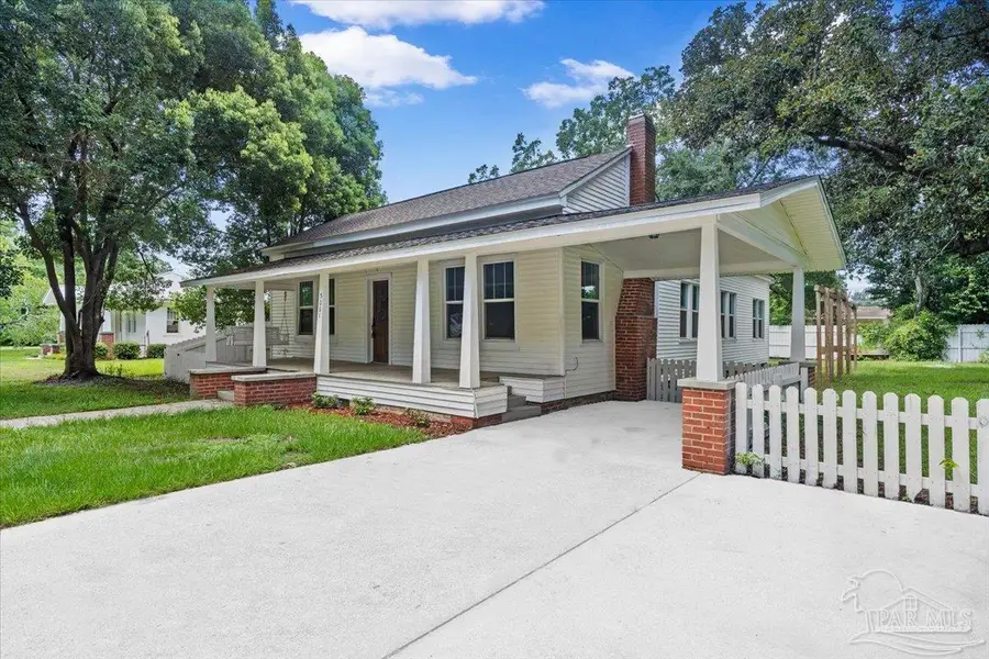5061 Combs St, Milton, FL 32570 - #2