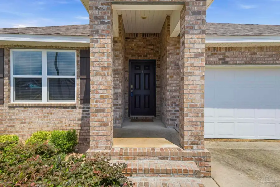 5673 Guinevere Ln, Milton, FL 32583 - #3