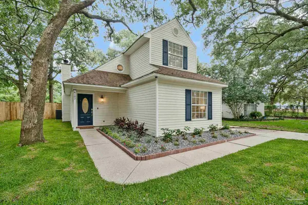 6102 Chablis Ln, Pensacola, FL 32504