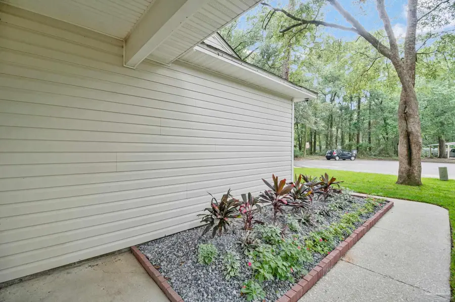 6102 Chablis Ln, Pensacola, FL 32504 - #3