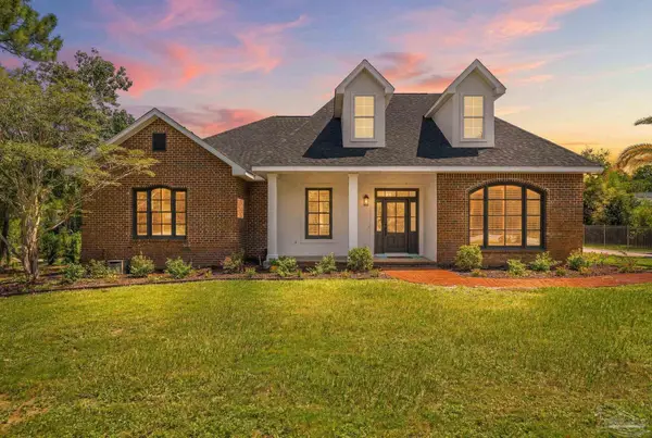 4594 Soundside Dr, Gulf Breeze, FL 32563
