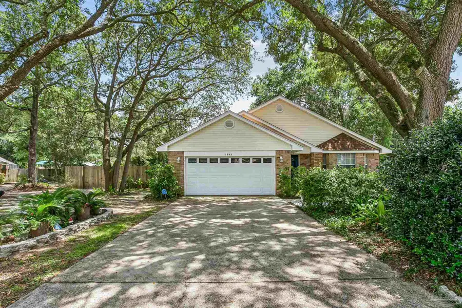 1945 Dunlap St, Pensacola, FL 32507 - #3