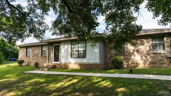 1200 Hidden Terrace Dr, Cantonment, FL 32533