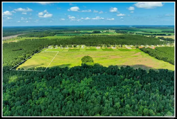 9150 Three Hollow Rd, Jay, FL 32565
